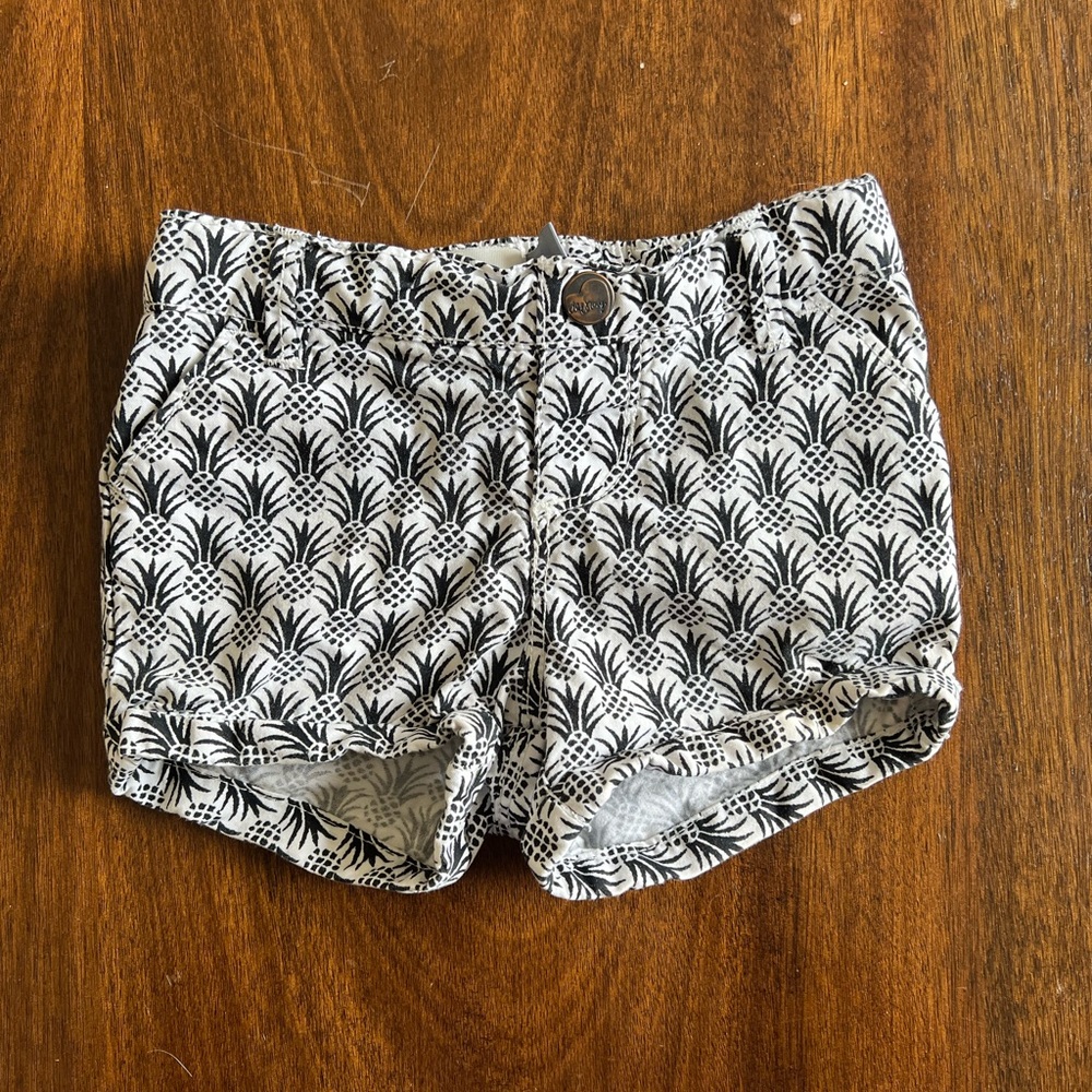 Old Navy pineapple shorts